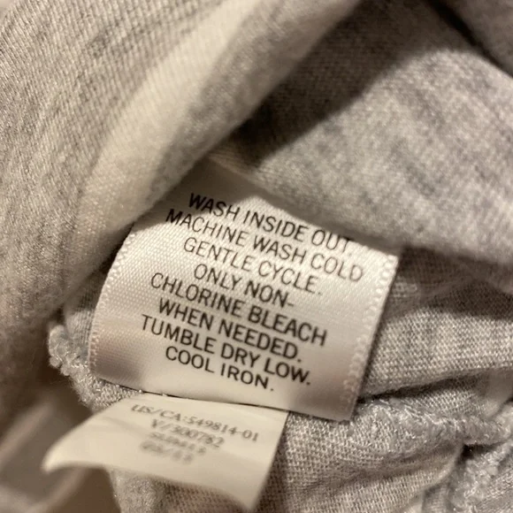 Banana Republic womens large gray and white striped tank top - Picture 5 of 6